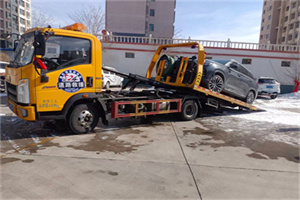 胶州救援拖车费用怎么算