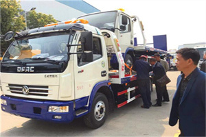 胶州汽车道路救援拖车价格